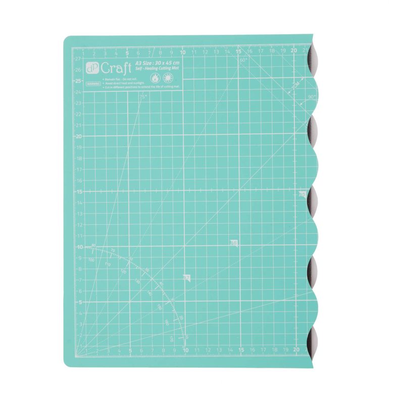 Self-healing A3 cutting mat with CM gridlines, foldable to A4