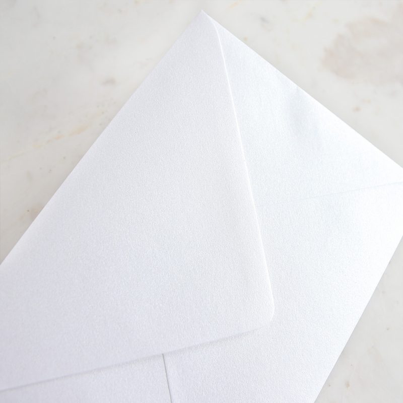 Shimmery white B6 envelope - Image 2