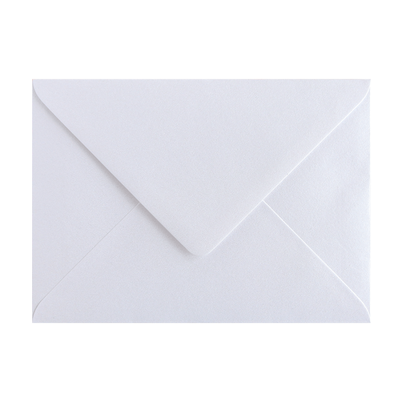 Shimmery white B6 envelope